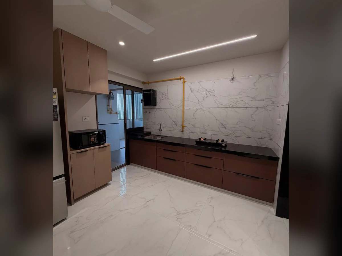 Modular Kitchen – Contemporary Cabinetry, completed project photograph by Royal Contractor
